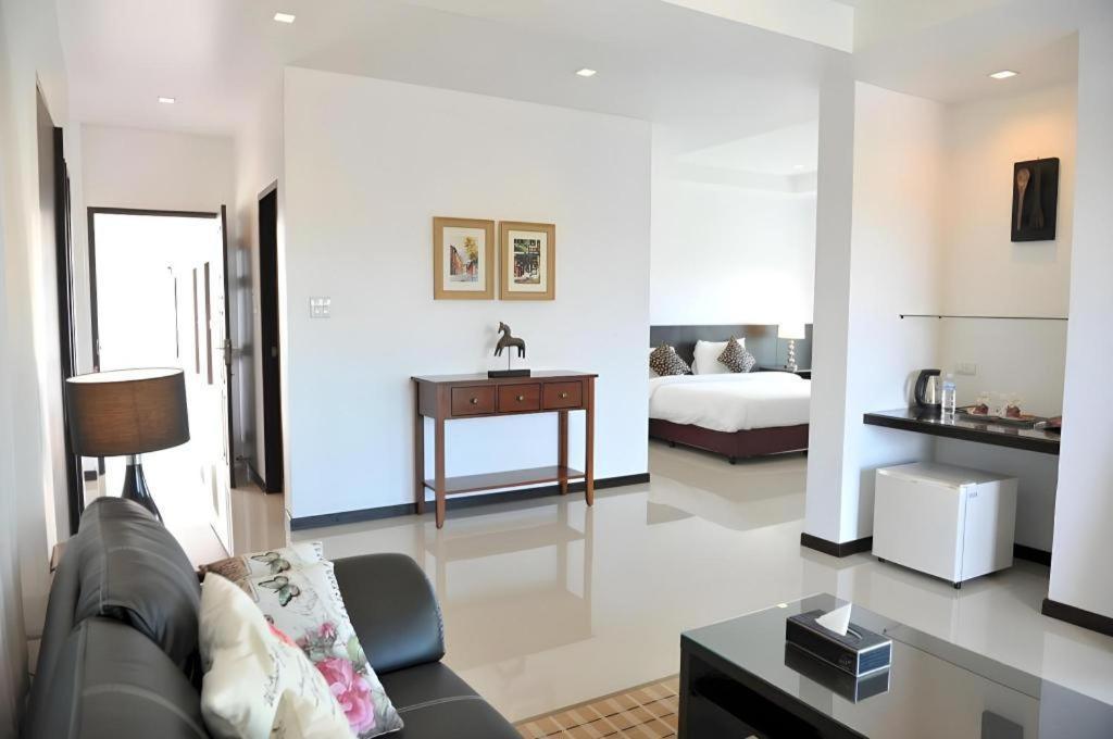 Baan Nan Hotel Esterno foto