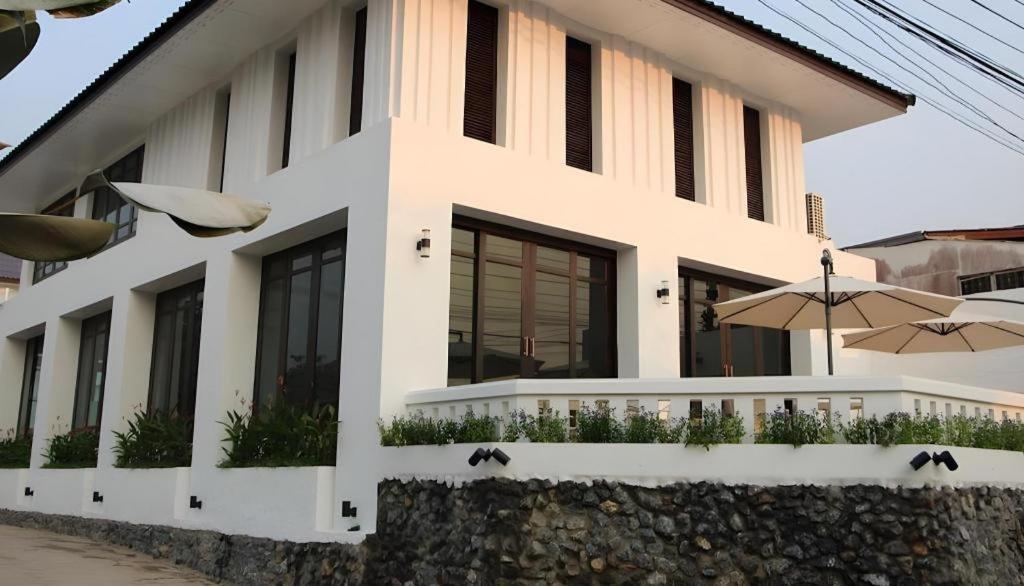 Baan Nan Hotel Esterno foto