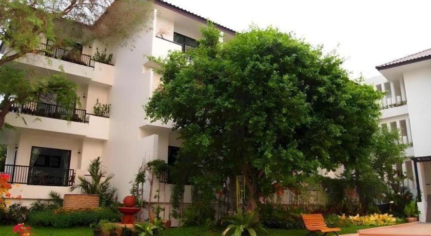 Baan Nan Hotel Esterno foto