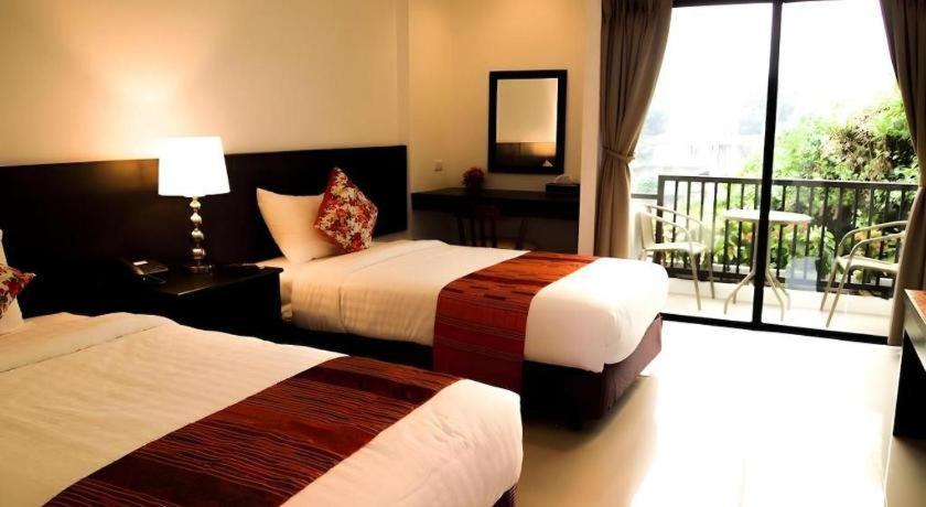 Baan Nan Hotel Esterno foto